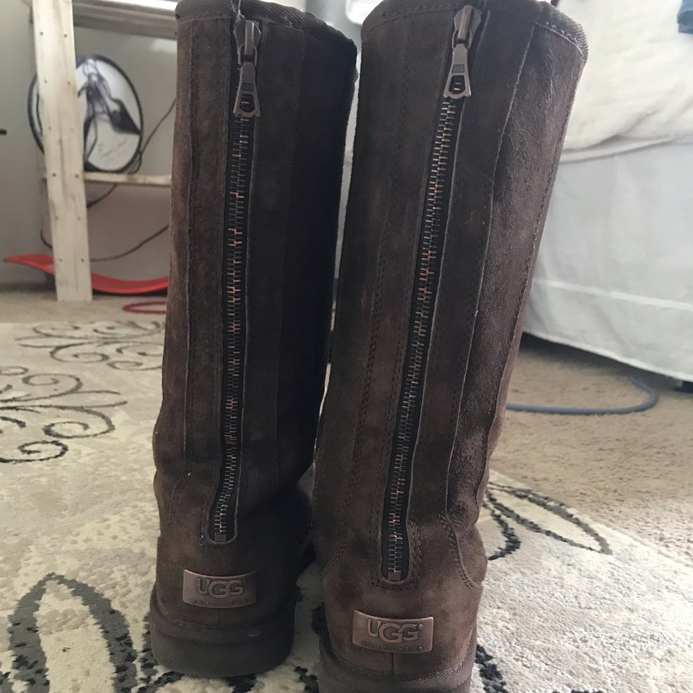 Ugg boots only worn a handful of times